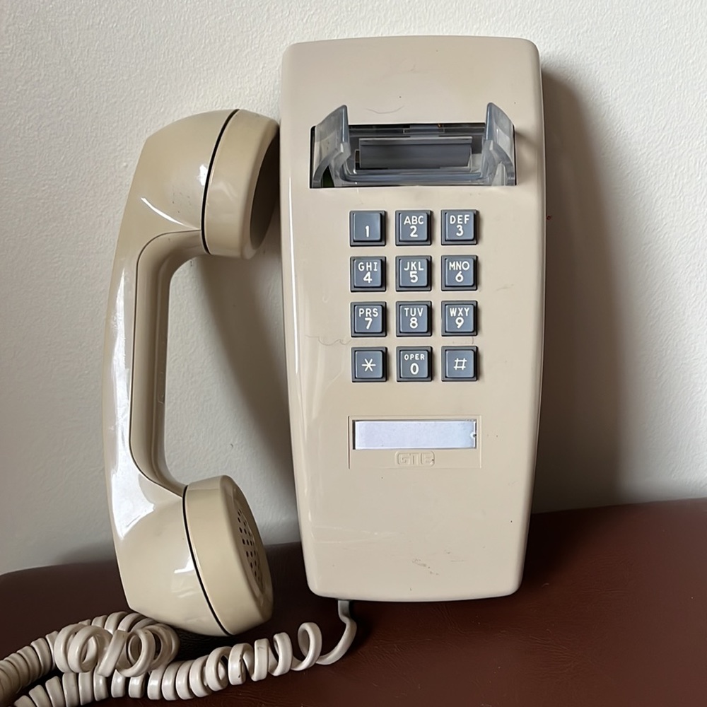 Vintage GTE wall mount push button phone